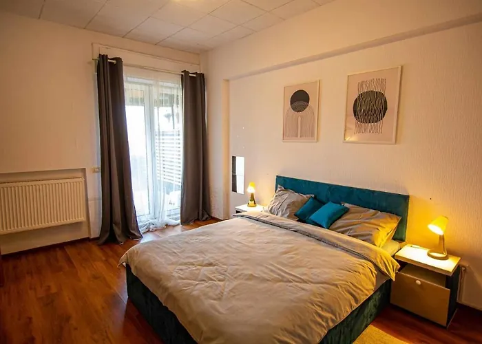 Apartment With Panoramic Terrace In City Center