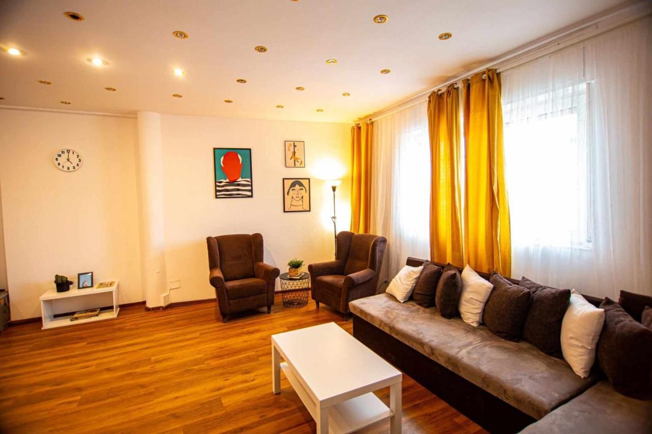 With Panoramic Terrace In Center Appartement